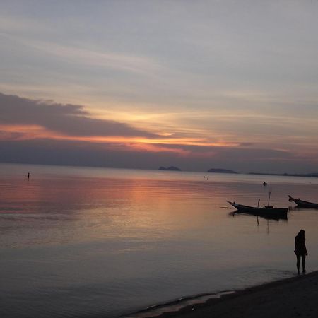 Neptune'S Villa Ko Pha Ngan Esterno foto